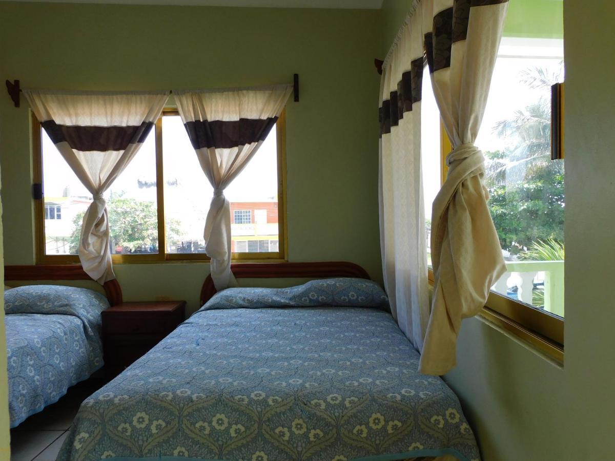 מלון Playa Chachalacas Casa De Huespedes Yoli By Rotamundos מראה חיצוני תמונה