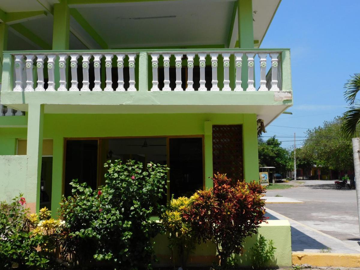 מלון Playa Chachalacas Casa De Huespedes Yoli By Rotamundos מראה חיצוני תמונה